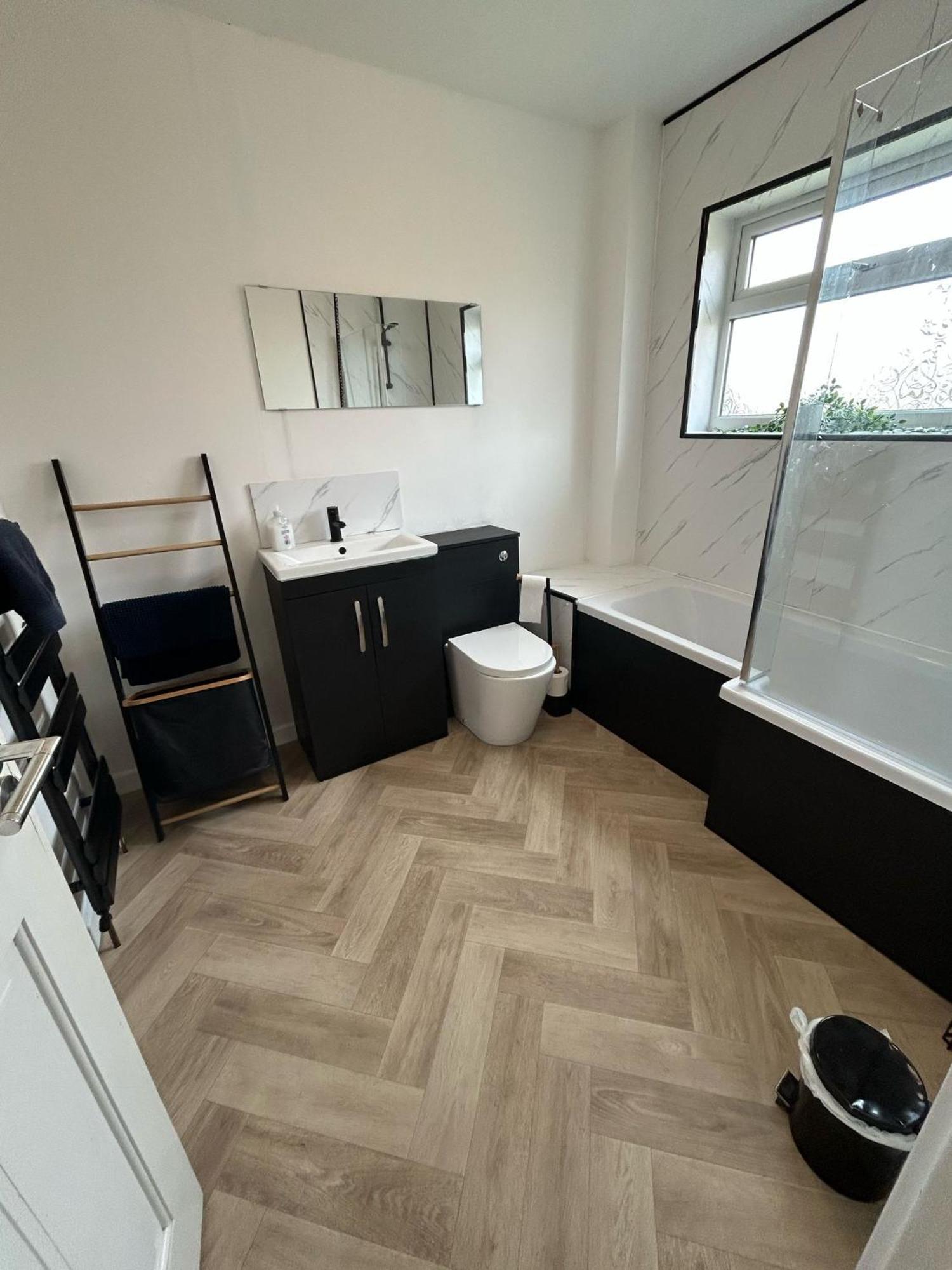 Modern House In The Heart Of The Lutterworth Villa Екстериор снимка